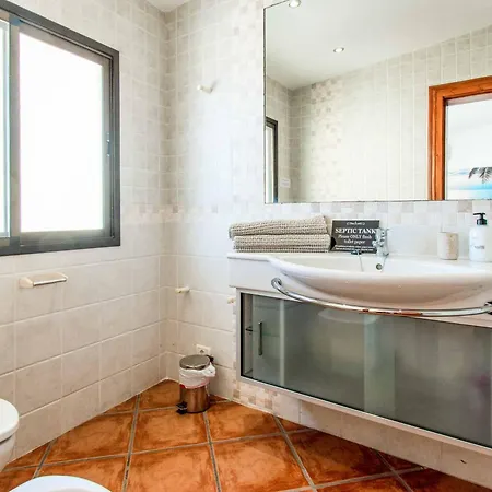 Isabel Sol فيلة أذيخي