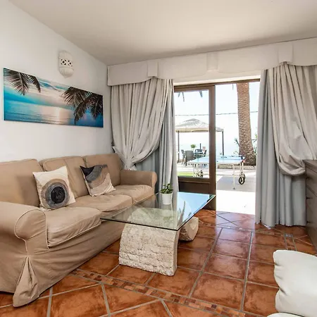 Isabel Sol Villa *