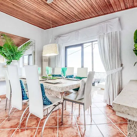 Isabel Sol Costa Adeje